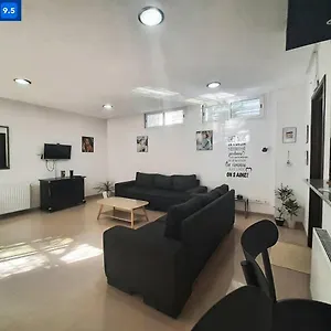 Studio Très Bien Situé Au Jardin D El Menzah 1 , Tunis Tunisie