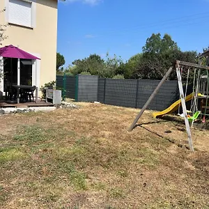  Hébergement de vacances La Maison Ensoleillee